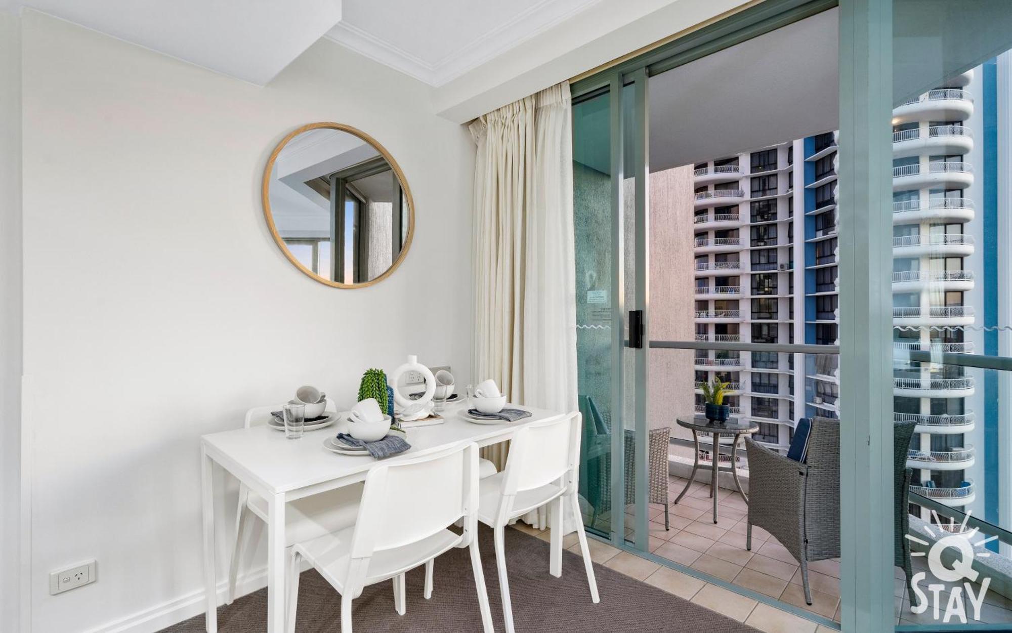 Legends Surfers Paradise Mid Week Madness Deal - Q Stay Gold Coast Exterior photo