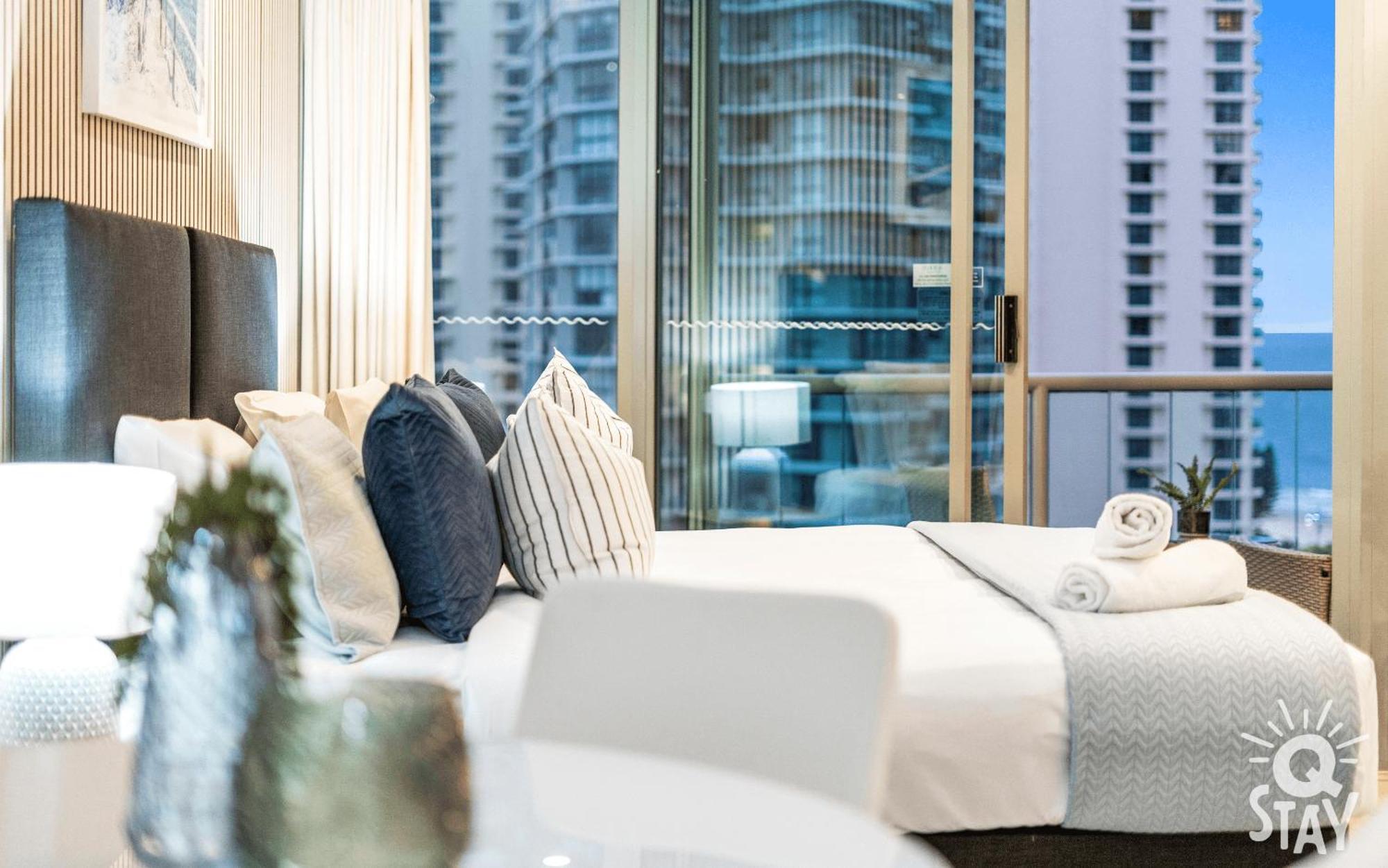 Legends Surfers Paradise Mid Week Madness Deal - Q Stay Gold Coast Exterior photo